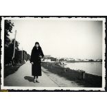 Elegáns hölgy kalapban, Arad, Erdély, Maros, folyó, Horthy-korszak, városkép, helytörténet, 1936., 1930-as évek, Eredeti fotó, papírkép.   