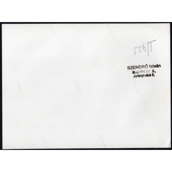 Nagyobb méret, Szendrő István fotóművészeti alkotása, lovász a lovával, pipa, kalap, állatok, lovak, 1930-as évek. Eredeti, pecséttel jelzett fotó, papírkép, Agfa Brovira papíron. 