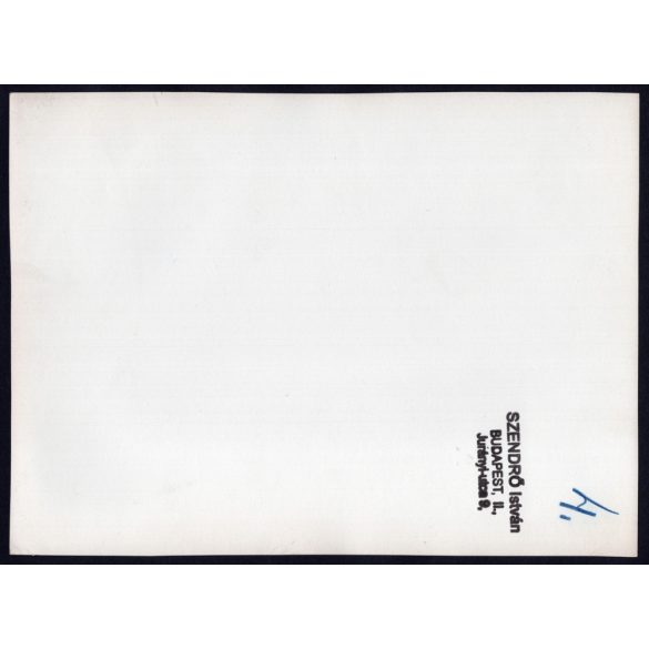 Nagyobb méret, Szendrő István fotóművészeti alkotása, barlangi mentőexpedíció, 1930-as évek. Eredeti, pecséttel jelzett fotó, papírkép. Dekorációnak, ajándéknak is kiváló. 