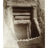 Magyar katonák bunkerablaka valamelyik fronton, kémény, függöny, 1. világháború, monarchia, 1910-as évek, Eredeti fotó, papírkép.   