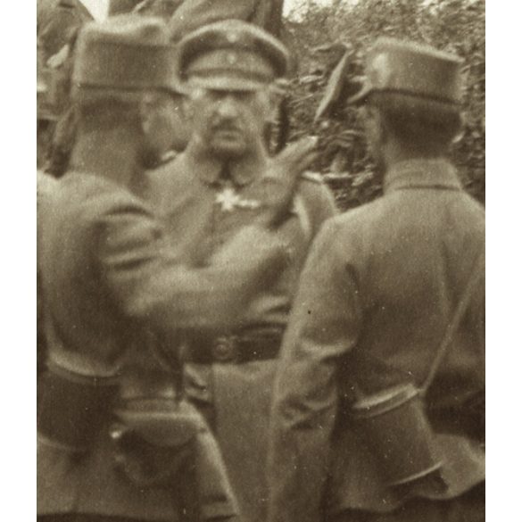Magyar katonák a lövészárokban, főtiszti eligazítás, 1. világháború, monarchia, 1910-as évek, Eredeti fotó, papírkép. 