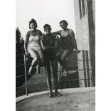 Fürdőruhában, Budapest, Margitsziget, Nemzeti Sportuszoda, Hajós Alfréd uszoda, sport, Horthy-korszak, helytörténet, 1930-as évek, Eredeti fotó, papírkép. 