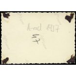 Elegáns nők napernyővel, modern ruhákban, kutyával, Arad, Erdély, utcakép, épület, Horthy-korszak, helytörténet, 1930-as évek, Eredeti fotó, papírkép, hátulján ragasztásnyomok.   