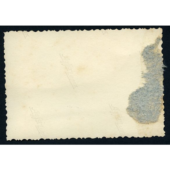 vámbemondóőrs. Barabás, magyar vámtiszt (katona?) egyenruhában, utcakép, épület, Horthy-korszak, helytörténet, 1930-as évek, Szabolcs-Szatmár-Bereg megye, Eredeti fotó, papírkép, hátulján ragasztásnyo