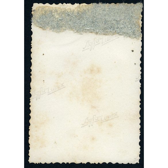 vámbemondóőrs. Barabás, magyar csinos nő az épület előtt, felirat, utcakép, épület, Horthy-korszak, helytörténet, 1930-as évek, Szabolcs-Szatmár-Bereg megye, Eredeti fotó, papírkép, hátulján ragasztás