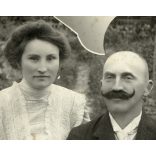 Nagyobb méret. Babar műterem, Torda, Erdély, házaspár portréja, bajusz, monarchia, helytörténet, 1900-as évek, Eredeti  kabinetfotó, felső sarka törött, hátulja feliratozott.  