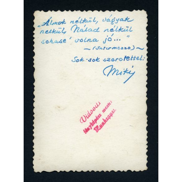 Vidovits műterem, Kunhegyes, szemüveges férfi, Miki portréja, hátoldalon gyönyörű szerelmes vers idézettel, Horthy-korszak, helytörténet, Jász-Nagykun-Szolnok megye,1930-as évek, Eredeti fotó, papírké