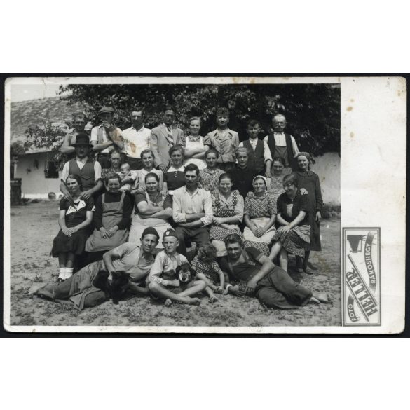 Heller Foto, Rákoshegy (Budapest), baráti társaság egy udvaron, kutya, macska, Horthy-korszak, helytörténet, 1920-as évek, Eredeti fotó, papírkép.