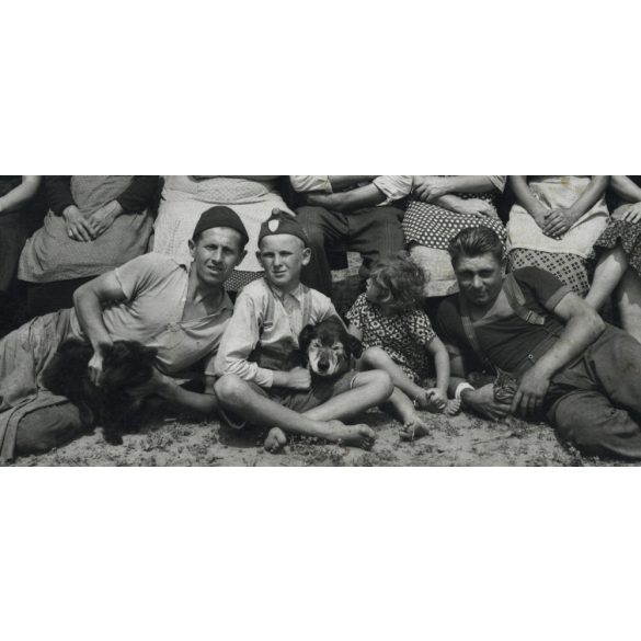 Heller Foto, Rákoshegy (Budapest), baráti társaság egy udvaron, kutya, macska, Horthy-korszak, helytörténet, 1920-as évek, Eredeti fotó, papírkép.