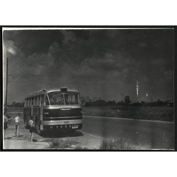 Ikarus 66, a legendás GF 100-as rendszámú korai "0 szériás" prototípus, autóbusz, magyar rendszám, 503-as próbarendszám, busz, jármű, közlekedés, 1950-es évek, Eredeti ritka fotó, papírkép. 