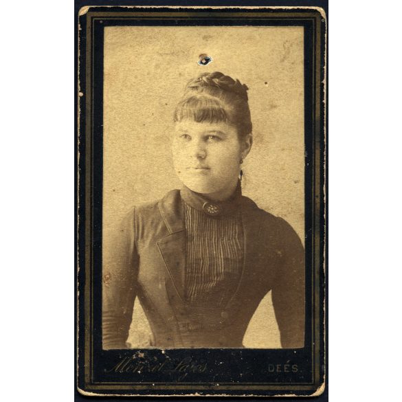 Menzel Lajos üveg műterme, Dés (Deés), Erdély,  elegáns karcsú nő gyönyörű hajjal, monarchia, 1880-as évek, Eredeti CDV, vizitkártya fotó.  