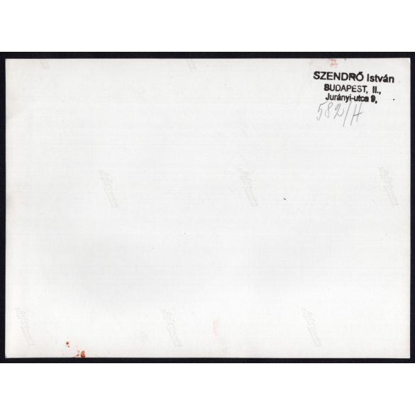 Nagyobb méret, Szendrő István fotóművészeti alkotása, vitorlázó repülőgép alkatrészeinek gyártása,repülő, jármű, közlekedés, 1930-as évek. 