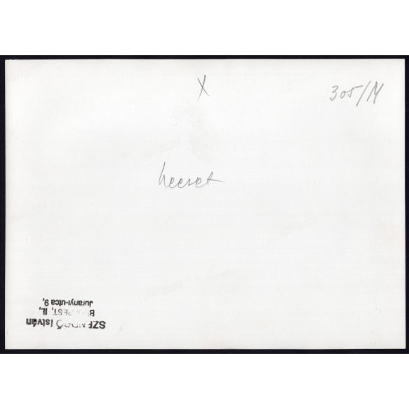 Nagyobb méret, Szendrő István fotóművészeti alkotása, férfiak, Kecseti (Hargita megye) népviseletben, tánc, 1930-as évek. Eredeti, pecséttel jelzett fotó, papírkép, Agfa Brovira papíron. 