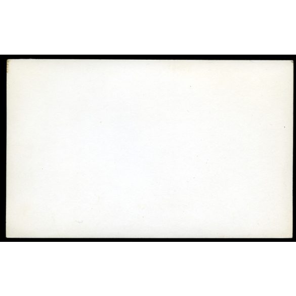 Fiú rövidnadrágban, Orion táskarádióval, Moszkvics autó, gépkocsi, szocializmus, jármű, közlekedés, 1960-as évek, Eredeti fotó, papírkép.   