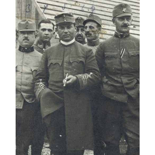 Tábori posta, magyar katonák mulatnak, szabadság előtt, 40. honvéd „fokos” hadosztály, egyenruha, 1. világháború, monarchia, 1917. január 4., 1910-es évek, Eredeti fotó, papírkép, a képen szereplő tis