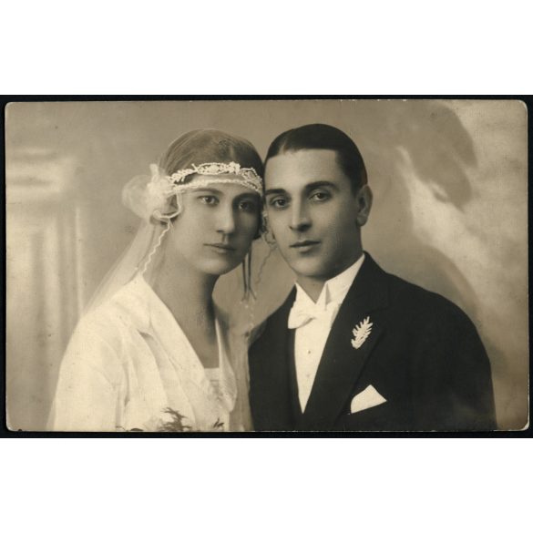 Liener műterem, Debrecen, esküvői kép, menyasszony, vőlegény, Horthy-korszak, helytörténet, 1920-as évek, Eredeti fotó, papírkép.  