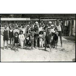   Nagy István fényképész, Budapest, fürdőzők egy strandon, fürdőruha, reklám, Horthy-korszak, 1920-as évek, Eredeti fotó, papírkép. 