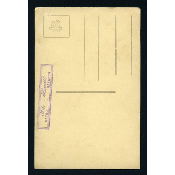 Horváth műterem, Hátszeg, Erdély, gyönyörű lányok sapkában, télikabátban, Horthy-korszak, 1920-as évek, helytörténet, Eredeti fotó, pecséttel jelzett papírkép. 