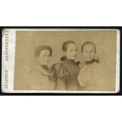   Szerdahelyi műterem, Budapest,  elegáns lányok, testvérek portréja, monarchia, 1890-es évek, Eredeti CDV, kisebb méretű vizitkártya fotó, „mignon”.   
