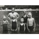 „Szentmargitszigeti Palatinus Strandfürdő”. Budapest, fürdőruha, strand, , Horthy-korszak, 1933, 1930-as évek, Eredeti fotó, papírkép.  