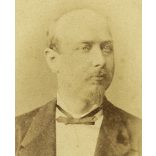 JG. Funk műterme,  Nagybecskerek, Vajdaság, elegáns férfi portréja, nyakkendő, monarchia, 1880-as évek, Eredeti hátulján feliratozott CDV, vizitkártya fotó.  