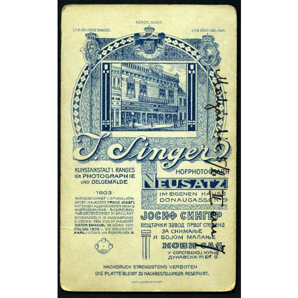 Singer műterem, Újvidék, Vajdaság, magyar katona, Szinte László portréja, egyenruha, kard, 1910-es évek, Eredeti CDV, ritka vizitkártya fotó, hátulján a mester műterme. 