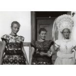 Nagyobb méret, Szendrő István fotóművészeti alkotása, Mezőkövesd, palóc menyasszony népviseletben, esküvő, fejdísz, Borsod-Abaúj-Zemplén megye, helytörténet, 1930-as évek. Eredeti, pecséttel jelzett f