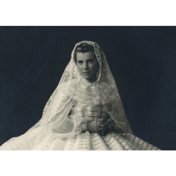 Nagyobb méret, menyasszony gyönyörű ruhában, esküvő, elegáns nő, Horthy-korszak, Magyarország, 1930-as évek, Eredeti szignózott fotó, papírkép.  