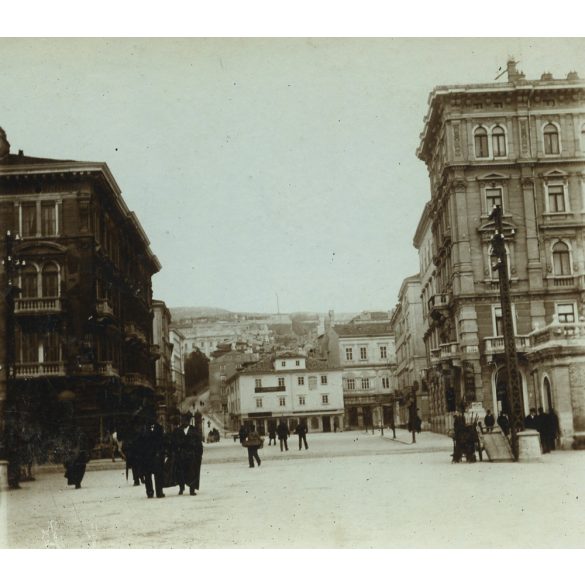 Ismeretlen műterem, városkép, Fiume, utcarészlet házakkal, monarchia, 1890-es évek, Eredeti, kabinetfotó, sztereó fotó.  