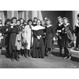 Iparcsarnok, Budapesti Nemzetközi Vásár, Iroda,  Budapest, iskolás lányok apácával, 2. világháború, Horthy-korszak, 1940-es évek,  Eredeti nagyméretű fotó negatív!      