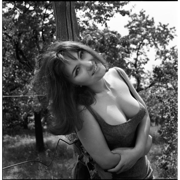 Pécsi Ildikó színművésznő portréja, Kotnyek Antal fotóművész felvétele , szocializmus, ismert, művész, színész, 1960-as évek, Eredeti nagyméretű fotó negatív! 