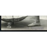 Csinos nő fürdőruhában „Balatonlelle Gyógyfürdő” pecsét, strand, fürdő, Horthy-korszak, 1930-as évek, Eredeti francia képeslap fotó, papírkép, bal alsó sarkában „Balatonlelle Gyógyfürdő” feliratú pecs