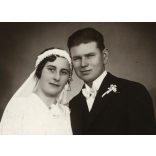 W.G. műterem, Újvidék, Vajdaság, esküvő, menyasszony, vőlegény, virág, Horthy-korszak, 1935, 1930-as évek, Eredeti fotó, papírkép.   