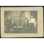 Nagyobb méret, Jelussich műterem,  ABBazia, Fiume, magyar családportré katona fiúkkal, egyenruha, érdemrend, 1. világháború, monarchia, 1910-es évek, Eredeti  nagyméretű kabinetfotó, felhajthatós védő