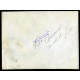 Nagyobb méret, Komlós Tibor munkája, műkorcsolyázó nő ugrása, jégbalett, sport, szocializmus, 1950-es évek, Eredeti fotó, hátulján feliratozott, pecséttel jelzett papírkép, dekorációnak, ajándéknak is