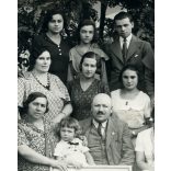 Nagyobb méret, Lehrbaum Sándor fényképész, Szerencs, lányok Csepel varrógépekkel, varrótanfolyam, Csepel varrógép poszter, Horthy-korszak, helytörténet, Borsod-Abaúj-Zemplén megye, 1920-as évek, Erede