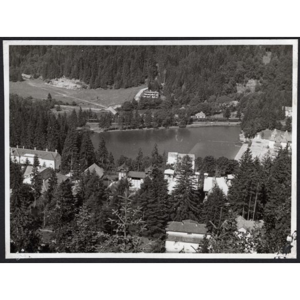 Tusnádfürdő látképe, Tusnádfürdő, Hargita megye, Erdély, látkép, Horthy-korszak, Csukás-tó, helytörténet. 1940-es évek, Eredeti fotó, papírkép.  