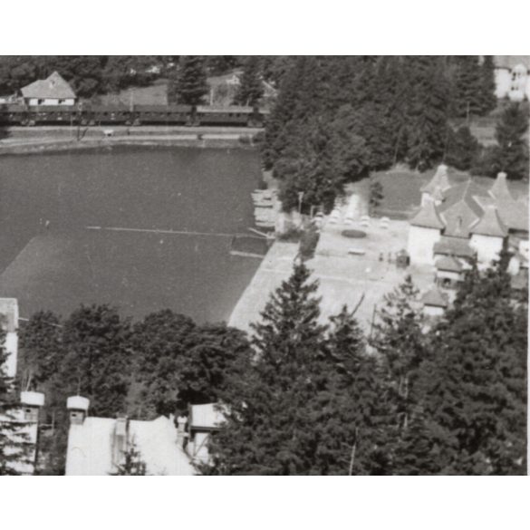 Tusnádfürdő látképe, Tusnádfürdő, Hargita megye, Erdély, látkép, Horthy-korszak, Csukás-tó, helytörténet. 1940-es évek, Eredeti fotó, papírkép.  