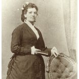 Honisch műterem, Arad, Erdély, elegáns nő portréja, monarchia, 1900-as évek, Eredeti CDV, vizitkártya fotó. 