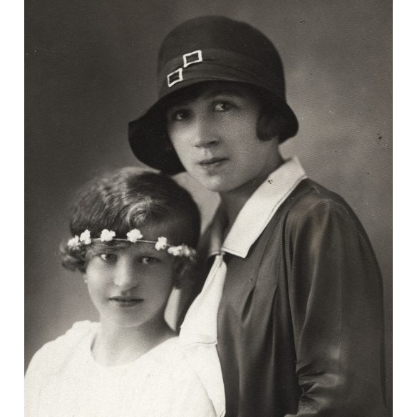 Papp műterem, Budafok (Budapest), elegáns anyuka elsőáldozó lányával, ünnep, egyház, vallás, helytörténet 1920-as évek, Eredeti fotó, papírkép.   