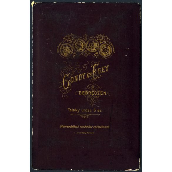 Gondy és Egey műterem, Debrecen, Vizi Zsuzsa, Hajdu Mihály huga, elegáns nő portréja, fejdísz, monarchia, helytörténet, 1870-es évek, Eredeti feliratozott, nevesített kabinetfotó, felülete foltos. 