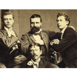 Beszédes műterem, Esztergom, baráti társaság, Hajnaly Kálmán, Hajnaly Gyula, szakáll, cvikker, bajusz,  monarchia, helytörténet, 1870-es évek, Eredeti, hátoldalán feliratozott, nevesített kabinetfotó,