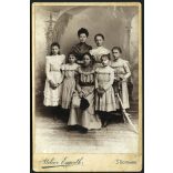 Atelier Eggerth, St. Gotthard (Szentgotthárd), anya lányaival,  monarchia, helytörténet, Vas megye, 1880-es évek, Eredeti kabinetfotó, felületén kopásnyom.  