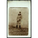 Magyar katona télikabátban, egyenruha, csizma, 1. világháború, monarchia, 1910-es évek, Eredeti fotó, papírkép.  