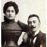 Nagyobb méret, Dunky Fivérek műterme, Kolozsvár, Erdély,  elegáns házaspár portréja, gyönyörű ruha, ékszer, bajusz,  monarchia, helytörténet, 1890-es évek, Eredeti kabinetfotó.   