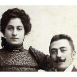 Nagyobb méret, Dunky Fivérek műterme, Kolozsvár, Erdély,  elegáns házaspár portréja, gyönyörű ruha, ékszer, bajusz,  monarchia, helytörténet, 1890-es évek, Eredeti kabinetfotó.   