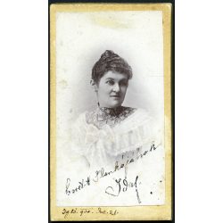   Matz műterem, Igló, Felvidék, elegáns nő szignózott portréja, monarchia, 1900., 1900-as évek, Eredeti aláírt CDV, vizitkártya fotó, „mignon”.  