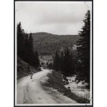 Kirándulás a Békás-szorosban, Erdély, Horthy-korszak, patak, természet, helytörténet. 1940-es évek, Eredeti fotó, papírkép.  