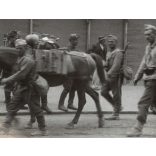 Szovjet-bolgár megszálló csapatok Nagykanizsán, Nagykanizsa, Zala megye, 2. világháború, katonák, katonai felszerelések, útjelző tábla, utcakép, feliratok, , helytörténet, 1945., 1940-s évek,