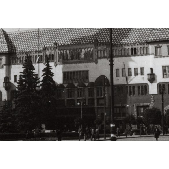 A marosvásárhelyi Kultúrpalota, Marosvásárhely, Maros megye, Erdély, utcakép, Horthy-korszak, építészet, templom, helytörténet. 1940-es évek, Eredeti fotó, papírkép.  